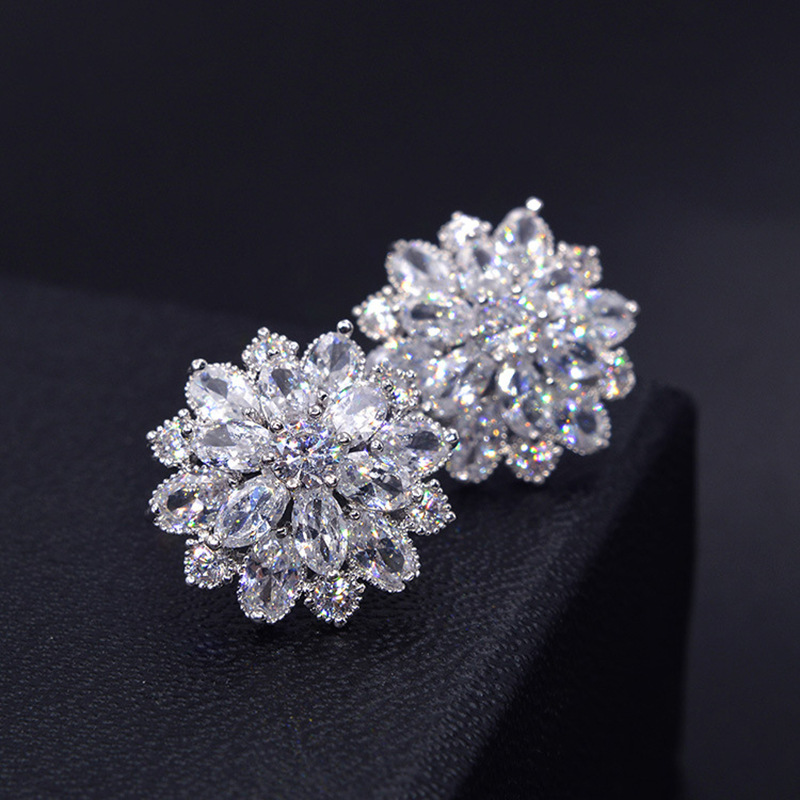 Statement Earrings Oversized - 큰 꽃 실험실 다이아몬드 스터드 귀걸이