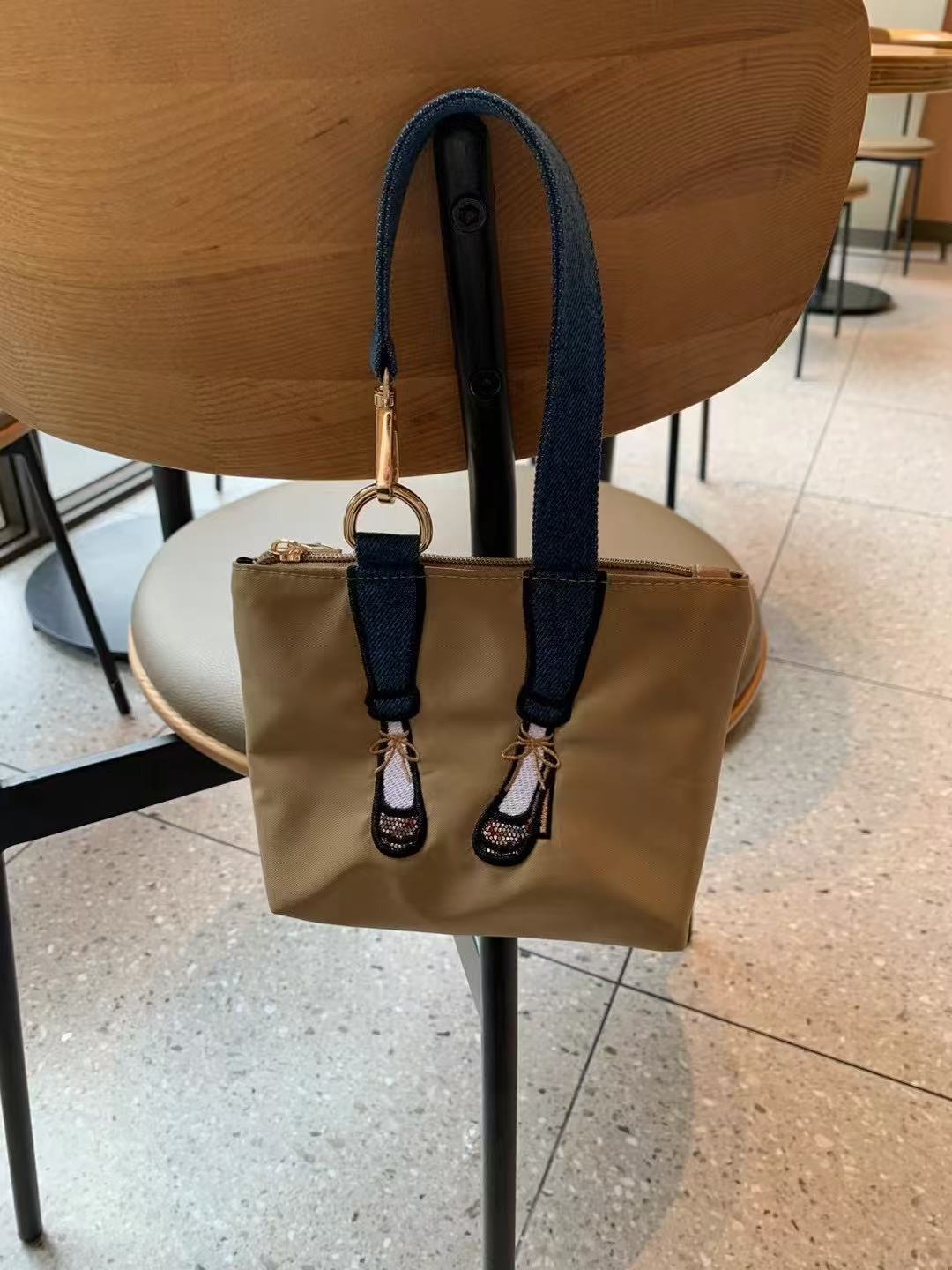 패션 자수 제로 월렛 방수 나일론 패브릭 가방 여성용  - Women'S Accessories Wallet 리뷰 및 가격