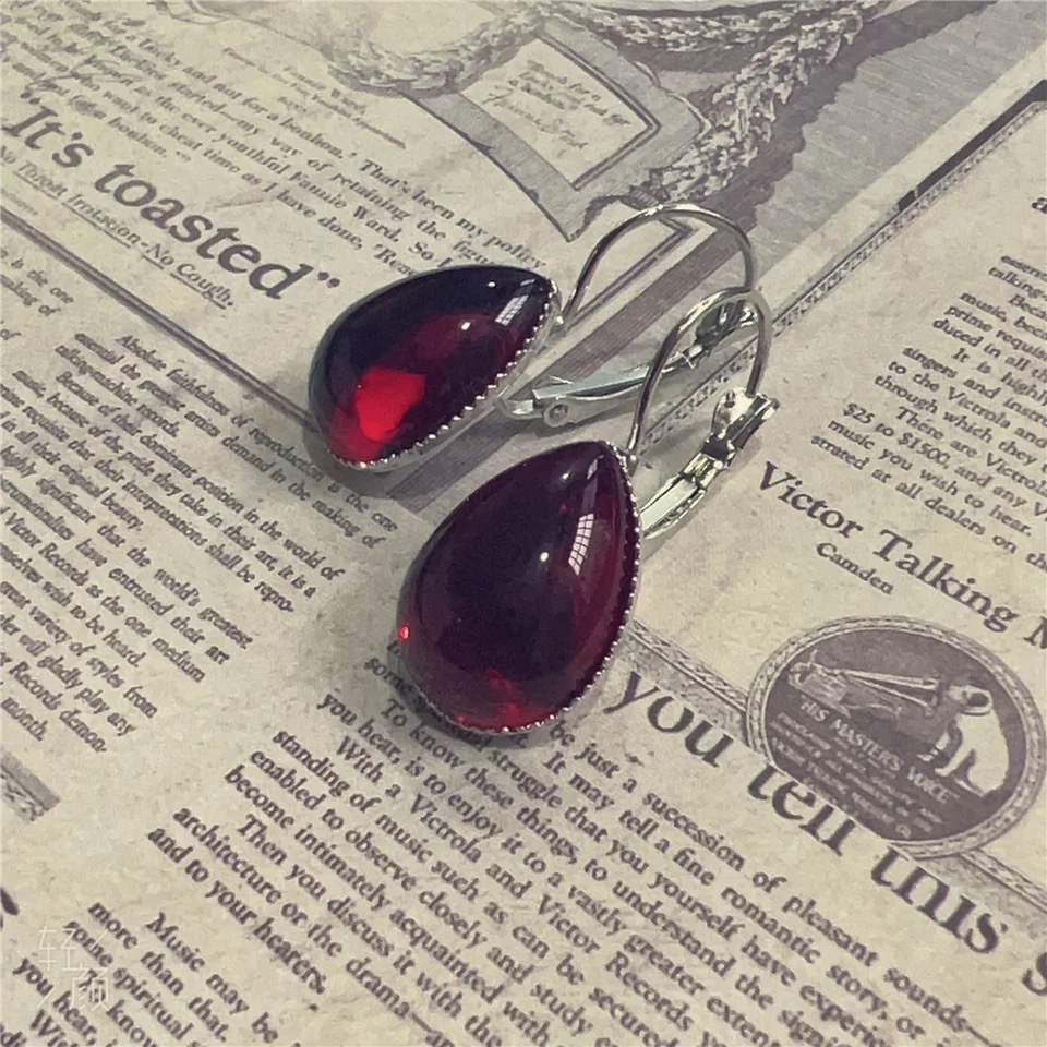 여성 소녀용 고딕 뱀파이어 블러드 레드 귀걸이, 미스터 - Women'S Vampire Accessories 리뷰 및 가격