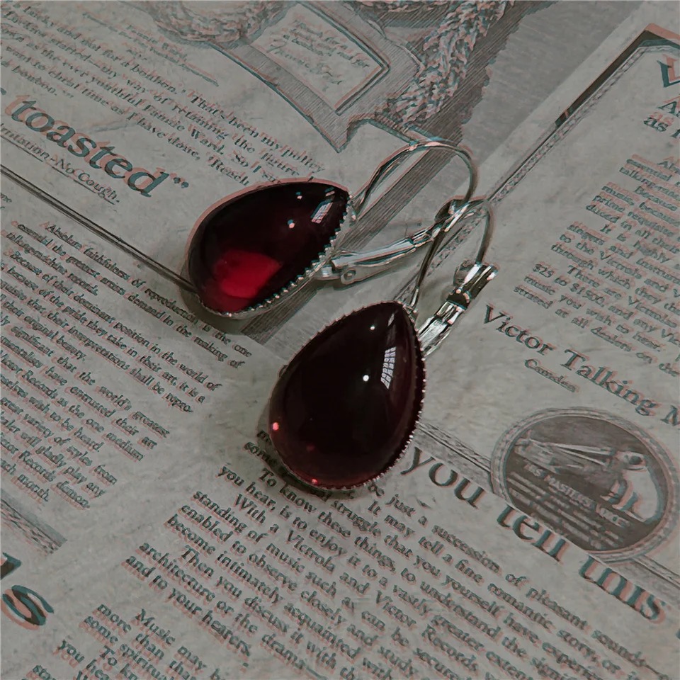 여성 소녀용 고딕 뱀파이어 블러드 레드 귀걸이, 미스터 - Women'S Vampire Accessories 리뷰 및 가격